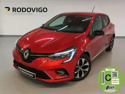 Rojo Usado 2023 Renault Clio V LIMITED Utilitario | 14.900 € (Precio justo)