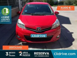 Rojo Usado 2014 Toyota Yaris Active Utilitario | 7290 € (Buen precio)
