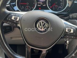Gris / plata Usado 2016 VW Touran Advance Monovolumen | 15.200 € (Un poco caro)