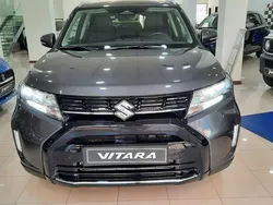 Gris Nuevo 2024 Suzuki Vitara SUV | 26.900 €