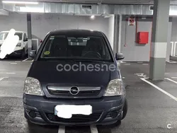 Gris / plata Usado 2008 Opel Meriva Monovolumen | 2750 € (Buen precio)