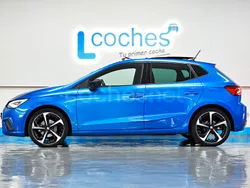 Azul Usado 2023 Seat Ibiza FR Berlina | 19.990 € (Caro)