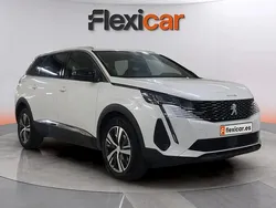 Blanco Usado 2023 Peugeot 5008 Allure Monovolumen | 23.590 € (Precio justo)
