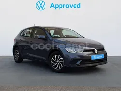 Gris / plata Usado 2024 VW Polo Life Berlina | 18.656 € (Precio justo)