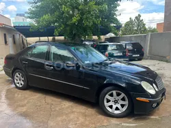 Negro Usado 2008 Mercedes E320 Elegance Berlina | 10.900 € (Precio justo)