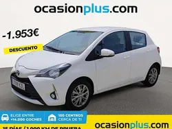 Blanco Usado 2019 Toyota Yaris Active Utilitario | 12.046 € (Precio justo)