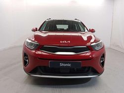 Rojo Usado 2024 Kia Stonic SUV | 17.400 € (Precio justo)