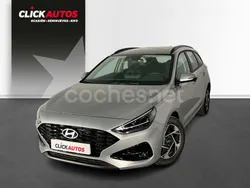 Gris / plata Usado 2024 Hyundai i30 Berlina | 22.750 € (Un poco caro)