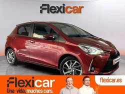 Rojo Usado 2020 Toyota Yaris Hybrid Plus Berlina | 17.490 € (Precio justo)