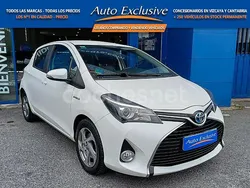 Blanco Usado 2015 Toyota Yaris Hybrid Active Berlina | 12.740 € (Precio justo)