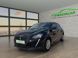 Negro Usado 2021 Peugeot 208 Active Utilitario | 9215 €