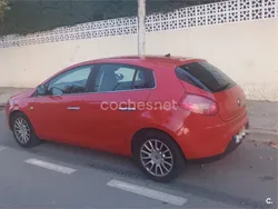 Rojo Usado 2007 Fiat Bravo Emotion Utilitario | 2500 € (Buen precio)