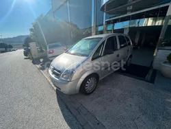 Gris / plata Usado 2005 Opel Meriva Enjoy Monovolumen | 3800 € (Un poco caro)