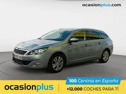 Gris Usado 2015 Peugeot 308 Style Familiar | 8850 € (Precio justo)