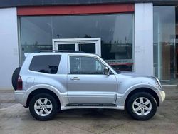 Plateado Usado 2006 Mitsubishi Montero Intense SUV | 13.499 €
