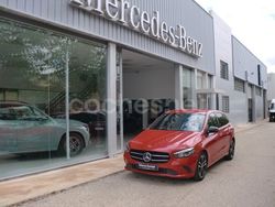 Rojo Usado 2019 Mercedes B180 Monovolumen | 21.500 € (Un poco caro)