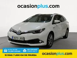 Blanco Usado 2016 Toyota Auris Hybrid Advance Familiar | 12.490 € (Precio justo)