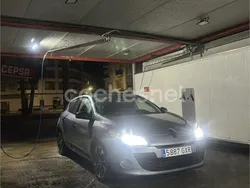 Gris / plata Usado 2010 Renault Mégane III Dynamique Berlina | 5700 € (Precio justo)