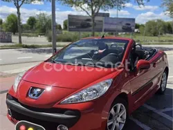 Rojo Usado 2007 Peugeot 207 CC Descapotable | 5900 € (Precio justo)