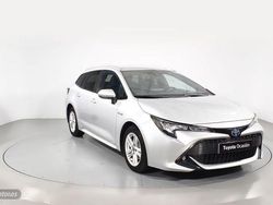 Plateado Usado 2021 Toyota Corolla Active Berlina | 23.000 € (Un poco caro)
