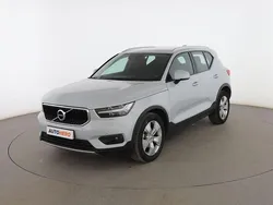 Blanco Usado 2020 Volvo XC40 Momentum SUV | 23.799 € (Un poco caro)
