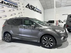 Gris / plata Usado 2018 Ford Kuga ST-Line SUV | 15.900 € (Precio justo)