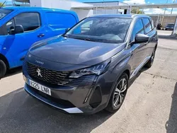 Gris Usado 2021 Peugeot 5008 Allure Monovolumen | 23.400 € (Precio justo)
