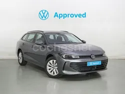 Gris / plata Usado 2024 VW Passat Familiar | 41.390 € (Buen precio)