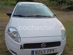 Blanco Usado 2007 Fiat Grande Punto Active Utilitario | 2500 € (Precio justo)