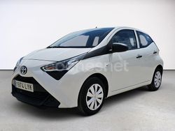 Blanco Usado 2022 Toyota Aygo X-play Utilitario | 12.710 € (Precio justo)