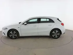 Blanco Usado 2020 Mercedes A250 Progressive Berlina | 22.285 € (Buen precio)