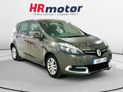 Marrón Usado 2015 Renault Scénic III Monovolumen | 7940 € (Precio justo)