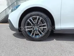 Blanco Usado 2016 Volvo V40 CC Kinetic Familiar | 14.900 € (Precio justo)