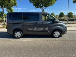 Gris / plata Usado 2022 Ford Transit Custom Limited Monovolumen | 26.990 € (Un poco caro)