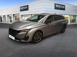 Gris Usado 2024 Peugeot 308 Allure Familiar | 21.490 € (Precio justo)