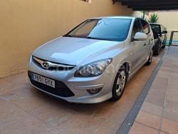 Gris / plata Usado 2010 Hyundai i30 Style Berlina | 4500 € (Precio justo)