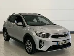 Plata Usado 2023 Kia Stonic SUV | 18.400 € (Un poco caro)