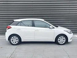 Blanco Usado 2018 Hyundai i20 Berlina | 10.990 € (Precio justo)