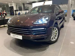 Caoba metalizado Usado 2021 Porsche Cayenne SUV | 82.800 € (Precio justo)