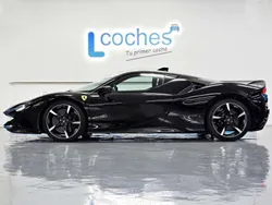 Negro Usado 2021 Ferrari SF90 Coupe | 485.000 €