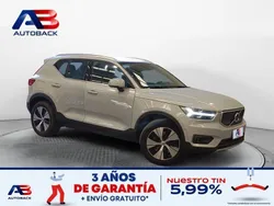 Blanco Usado 2021 Volvo XC40 Inscription SUV | 21.450 € (Precio justo)