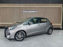 Gris / plata Usado 2015 Toyota Yaris Advance Berlina | 11.490 € (Precio justo)