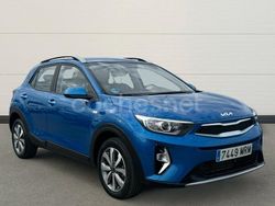 Azul Usado 2024 Kia Stonic SUV | 18.500 € (Precio justo)