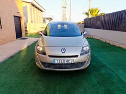Beige Usado 2012 Renault Scénic III Monovolumen | 6500 € (Precio justo)