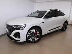 Blanco glaciar metalizado Usado 2023 Audi Q8 S-Line SUV | 56.500 €