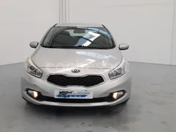 Gris / plata Usado 2012 Kia Ceed GT Berlina | 8500 € (Caro)