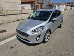 Gris / plata Usado 2017 Ford Fiesta Titanium Utilitario | 8900 € (Super precio)