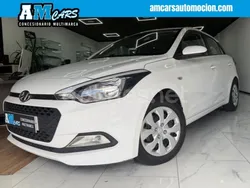 Blanco Usado 2017 Hyundai i20 Berlina | 9990 € (Precio justo)