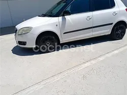 Blanco Usado 2010 Skoda Fabia Berlina | 3700 € (Precio justo)