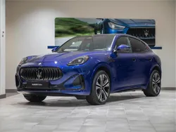 Blu intenso Usado 2024 Maserati Grecale Folgore SUV | 94.900 €